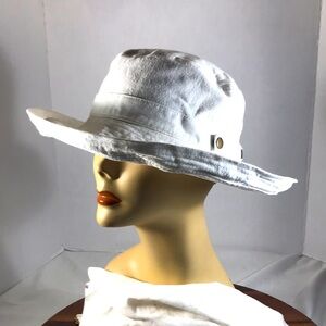 Woman’s Big 3 1/2”  Brim Cotton Wired Stylish Bucket Hat